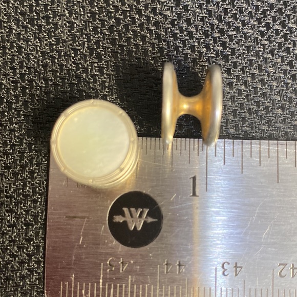 Krementz Pearl inlaid Cufflinks - Picture 2 of 3